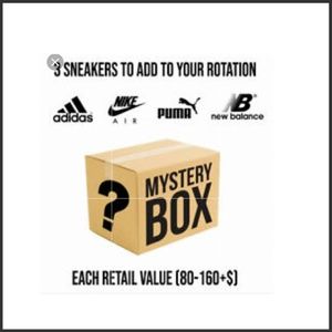 3 PAIR SNEAKER MYSTERY BOX